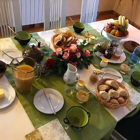 Chez Dina Quarto em Acomodações Particulares