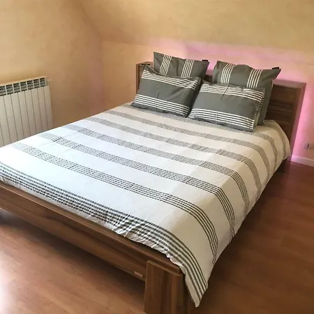 Chez Dina Quarto em Acomodações Particulares